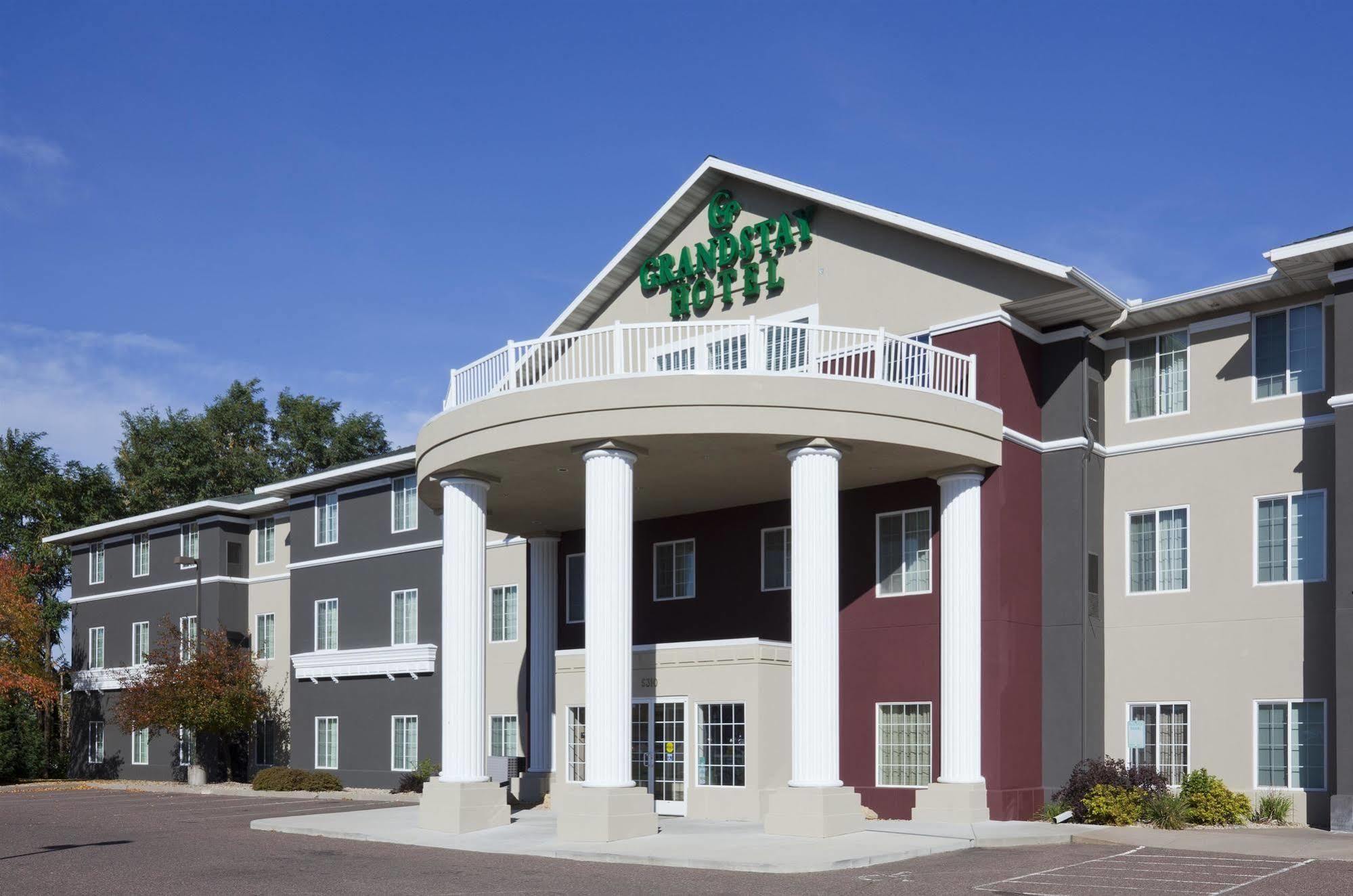 Grandstay Residential Suites Hotel - Eau Claire Ngoại thất bức ảnh