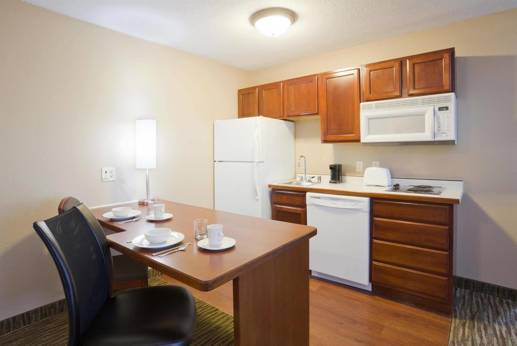 Grandstay Residential Suites Hotel - Eau Claire Ngoại thất bức ảnh