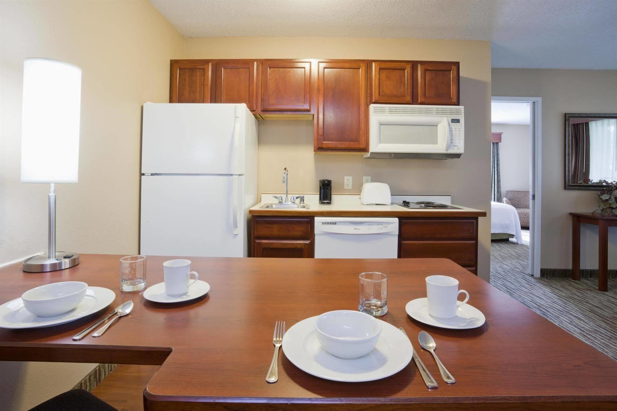 Grandstay Residential Suites Hotel - Eau Claire Ngoại thất bức ảnh