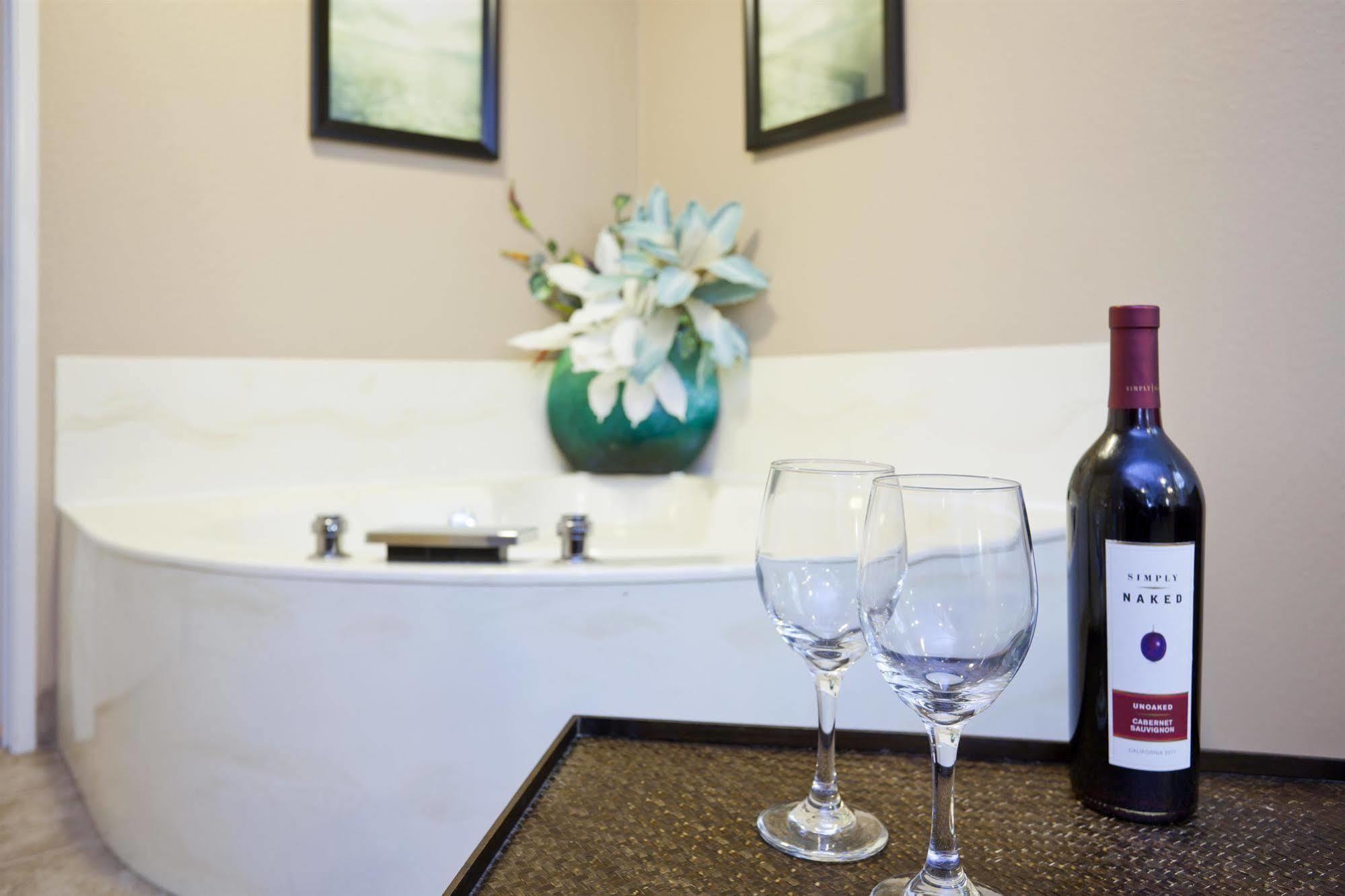 Grandstay Residential Suites Hotel - Eau Claire Ngoại thất bức ảnh